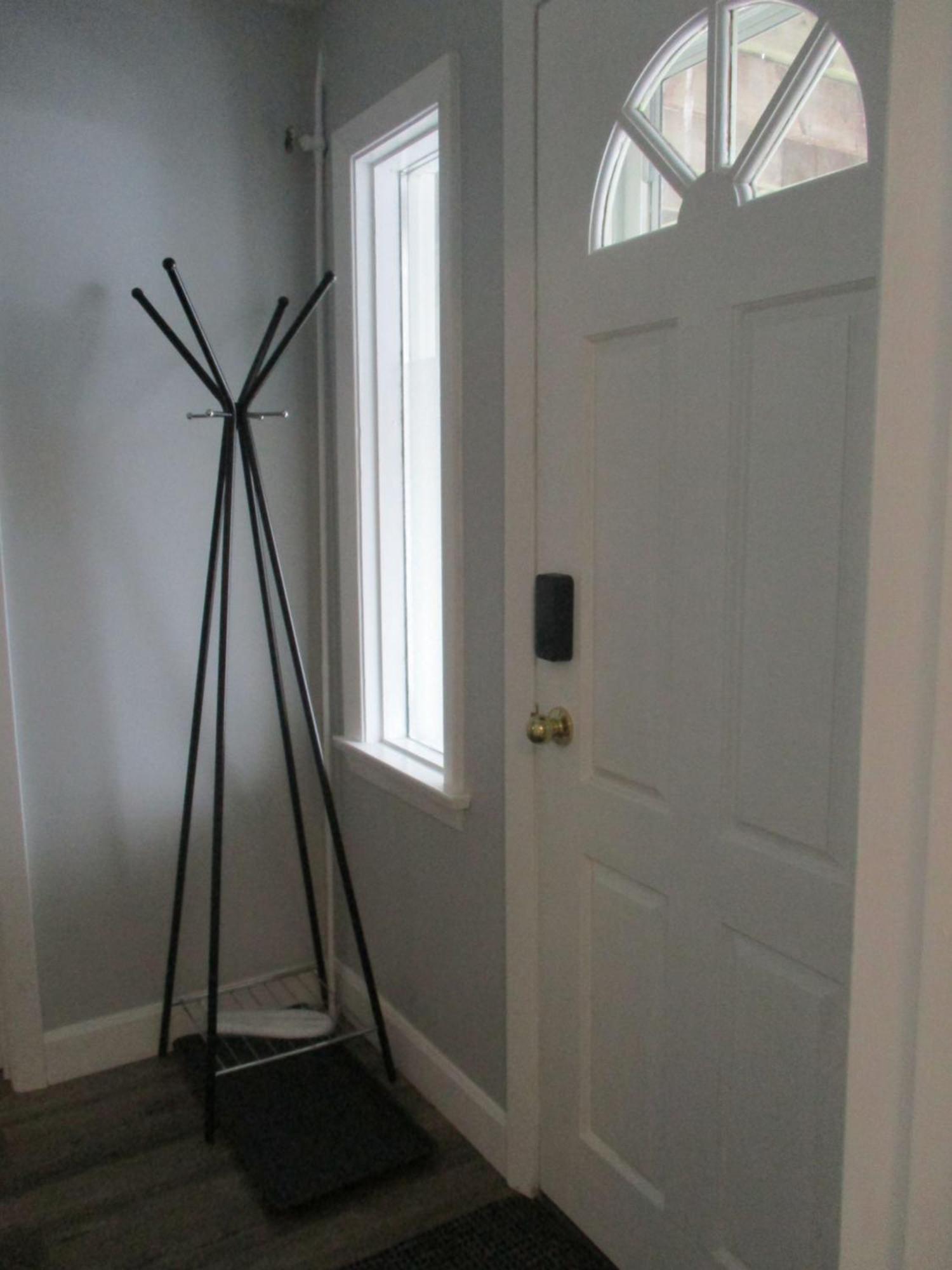 High Park Single Room With Personal Washroom And Kitchen Toronto Exterior foto